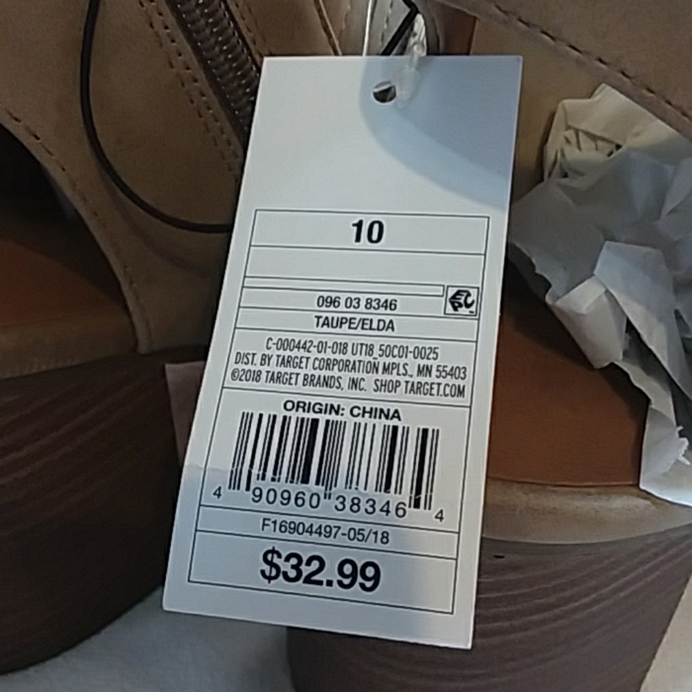 Universal Thread Heels - Picture 7 of 8
